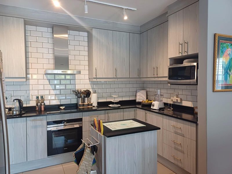 2 Bed House for Sale in Zevenwacht Retirement Village - Photo 5