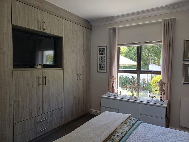 2 Bed House for Sale in Zevenwacht Retirement Village - Photo 10