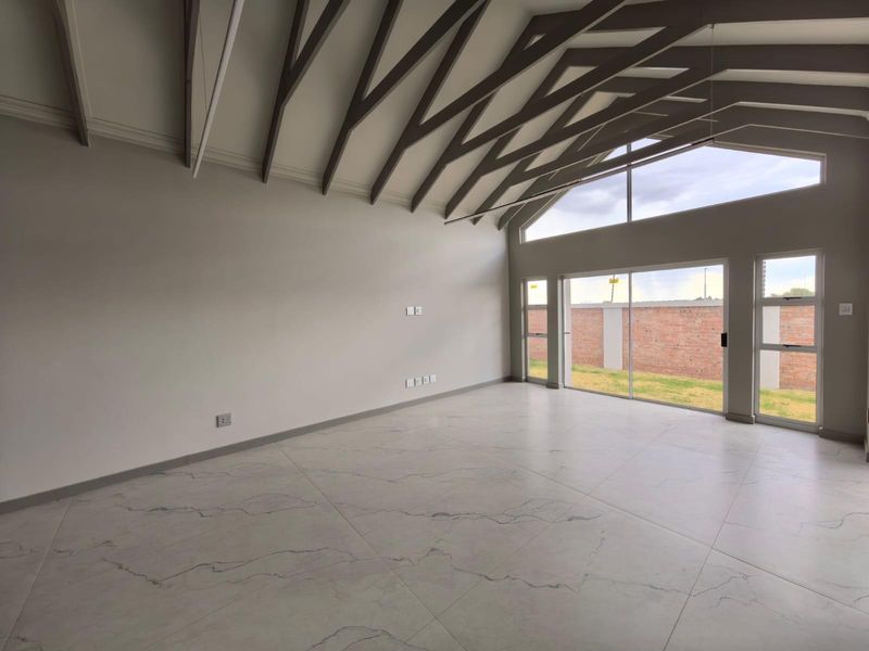 Be the First to Call This Masterpiece Home: Ultra-Modern Luxury Awaits in El Toro Park, Kimberley! - Photo 10