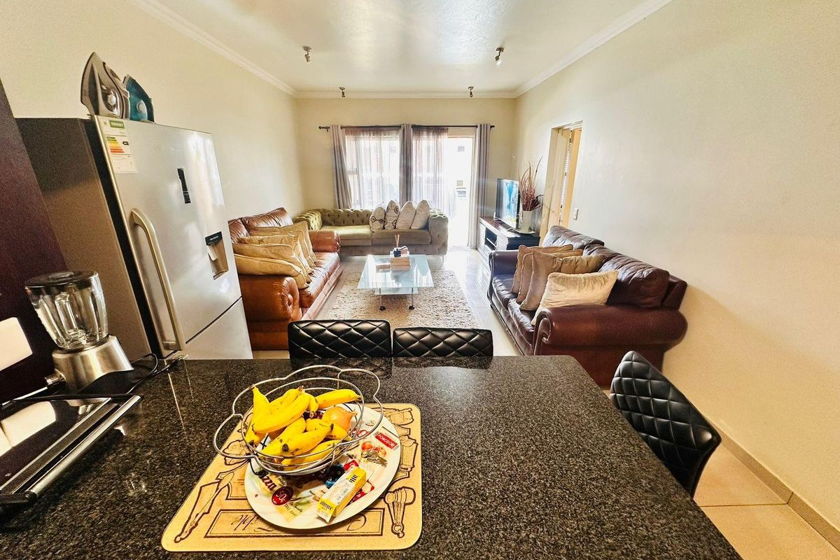 Two Bed, Two Bath Apartment in Millwood Lifestyle Estate - Photo 3