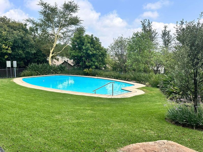 Two Bed, Two Bath Apartment in Millwood Lifestyle Estate - Photo 4