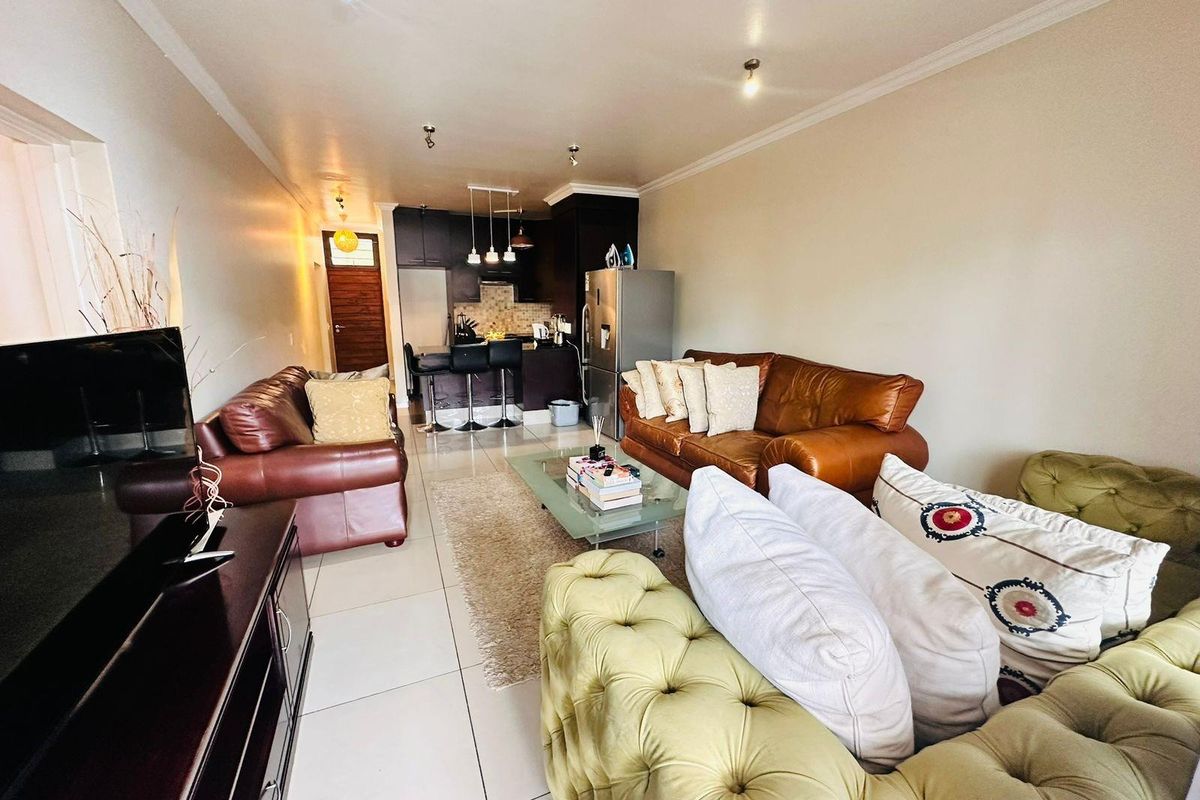 Two Bed, Two Bath Apartment in Millwood Lifestyle Estate - Photo 2