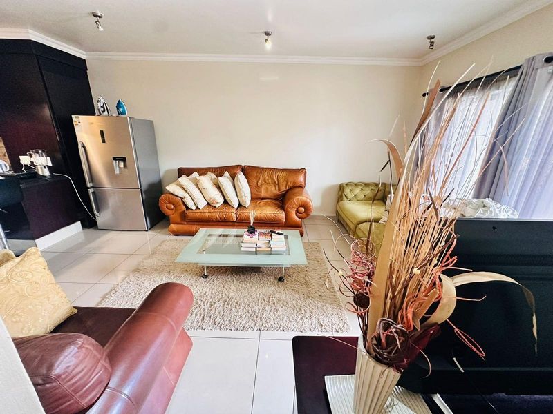Two Bed, Two Bath Apartment in Millwood Lifestyle Estate - Photo 4
