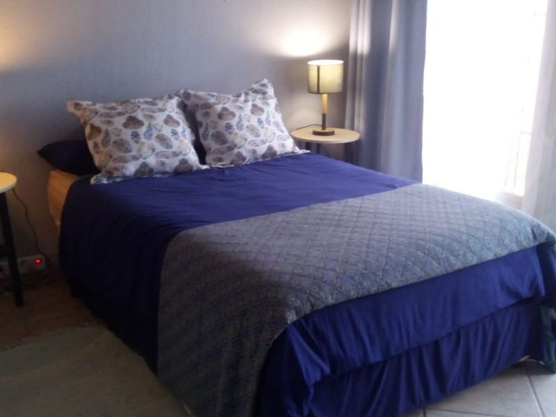 2-Bedroom Fully Furnished Apartment for Rent - Photo 1
