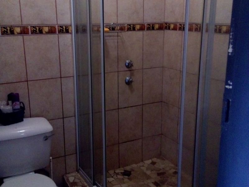 2-Bedroom Fully Furnished Apartment for Rent - Photo 7
