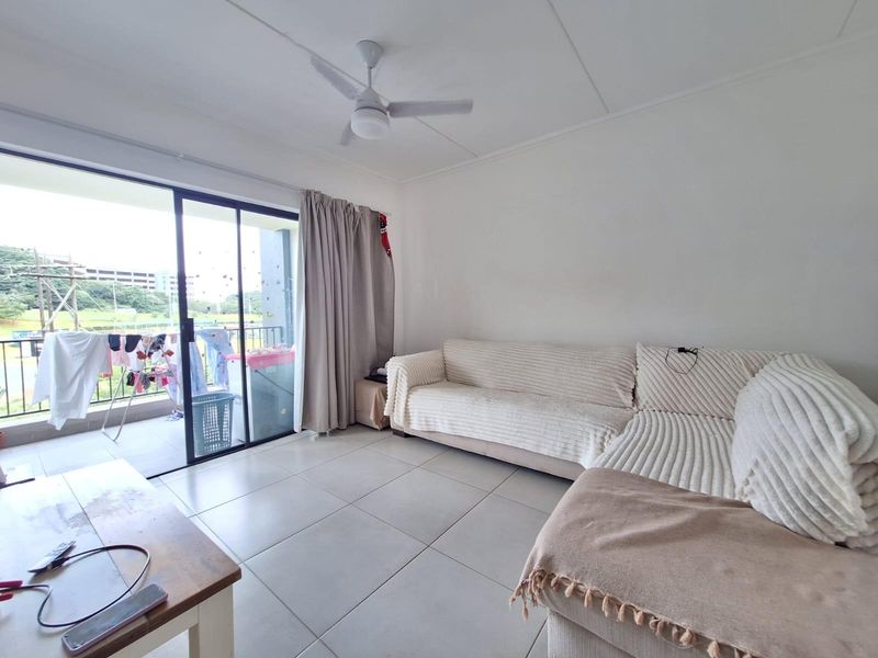 First Floor Apartment For Sale in Ballito Village, Ballito, KwaZulu Natal - Photo 6