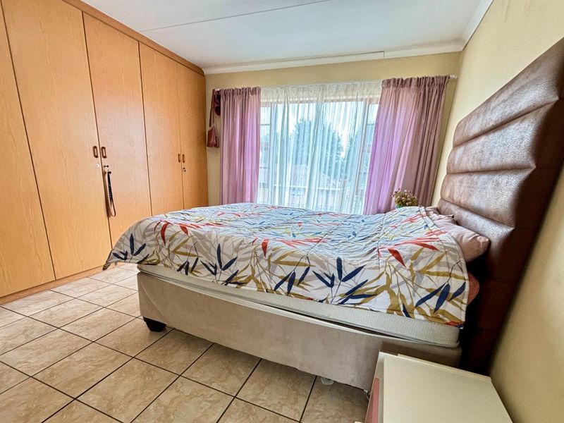 Charming 3 bedroom townhouse - Vaalpark - Photo 9