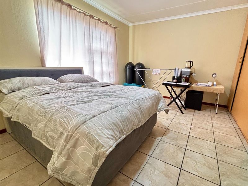 Charming 3 bedroom townhouse - Vaalpark - Photo 6