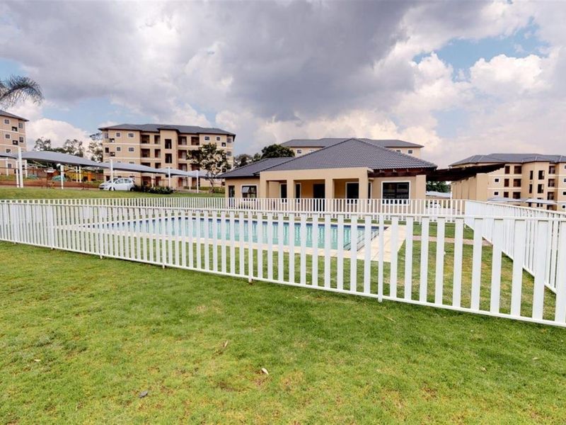 R7000.00 Executive 1 bed Apartment To Rent in Comet, Boksburg - Photo 6