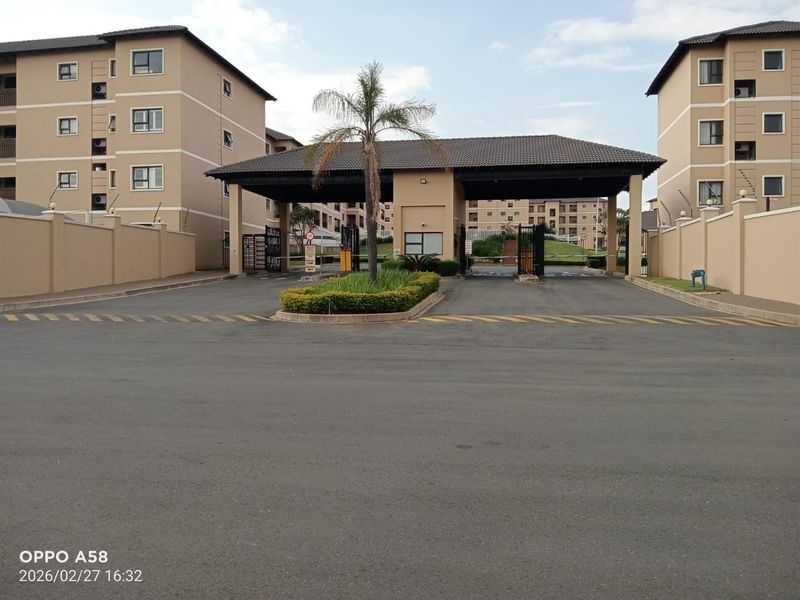 R7000.00 Executive 1 bed Apartment To Rent in Comet, Boksburg - Photo 4