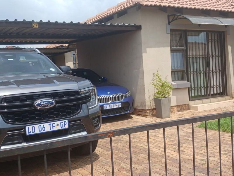 Comfortable 3 bedroom house For Sale in Chantelle, Akasia, Pretoria - Photo 5