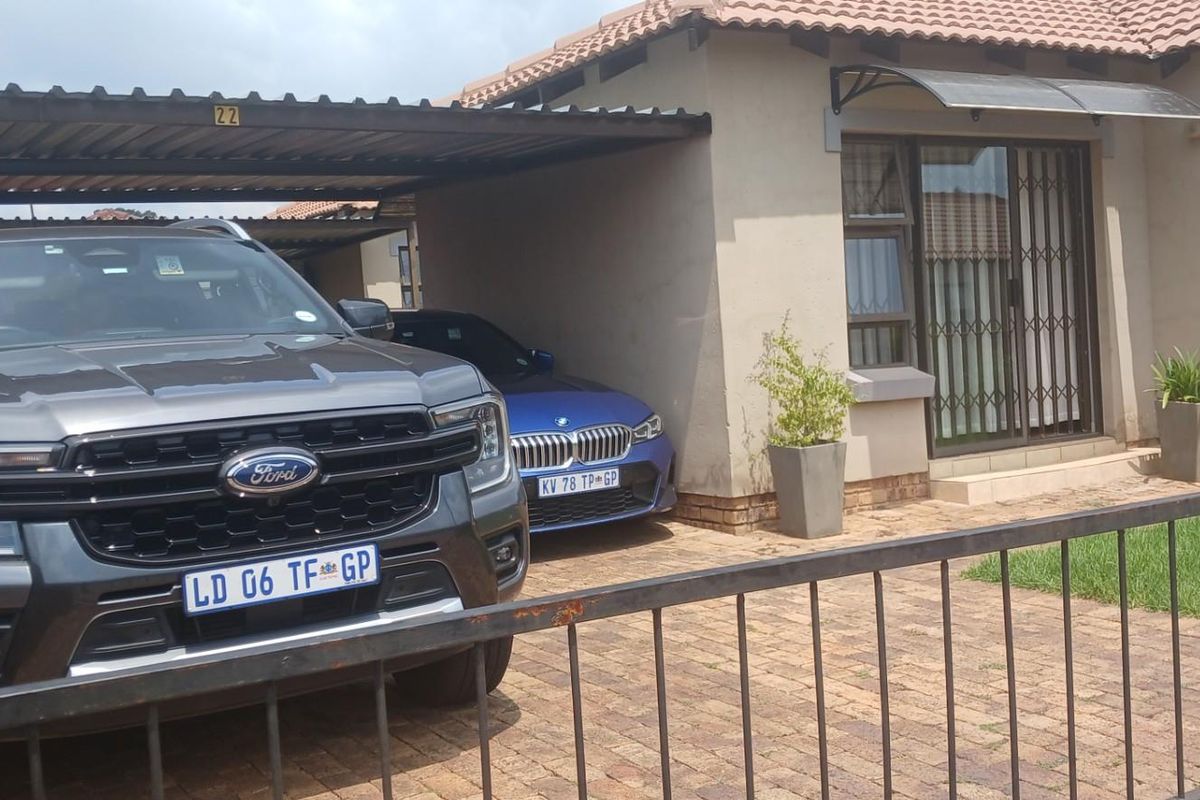 Comfortable 3 bedroom house For Sale in Chantelle, Akasia, Pretoria - Photo 5