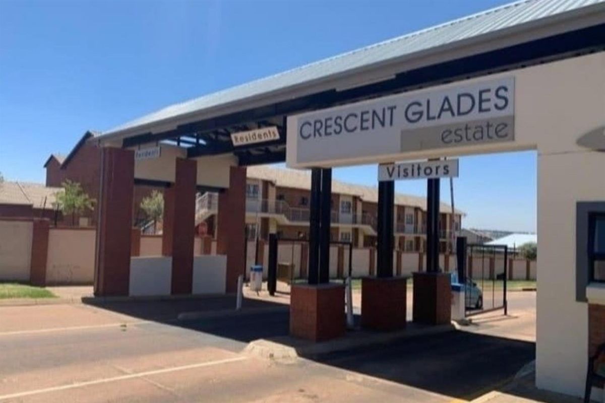 3 Bedroom,2 Bath apartment to rent in Sagewood - Photo 2