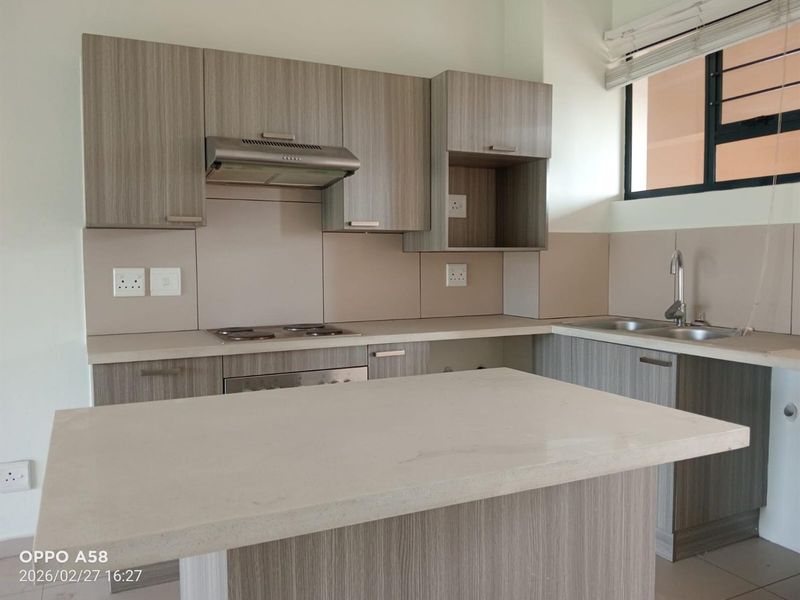 Executive Apartment To Rent at Royal Reef Liliaton, Boksburg (June 2026) - Photo 10