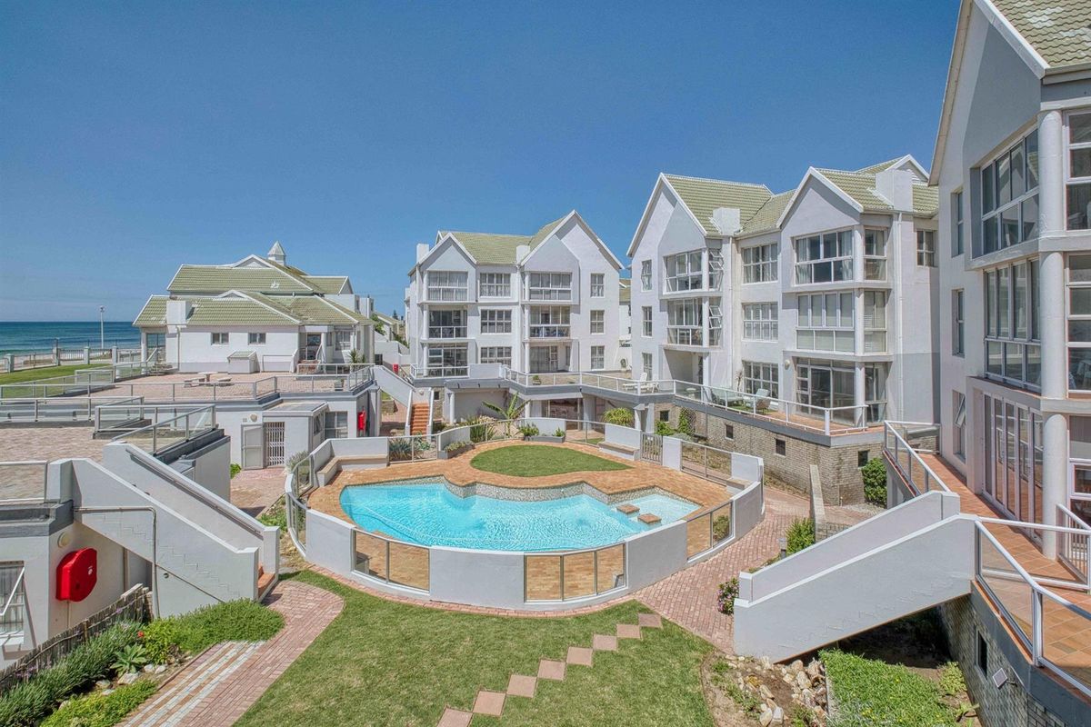 2 Bedroom Investment property in sought after complex right on the beach for sale - Photo 2