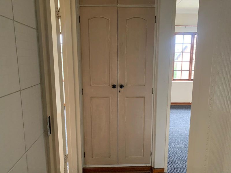 Beautiful Sectional Title Townhouse for Rent - Secure and Well-Maintained - Photo 4