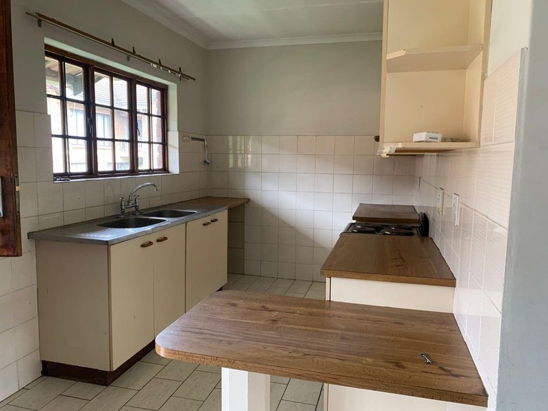 Beautiful Sectional Title Townhouse for Rent - Secure and Well-Maintained - Photo 5