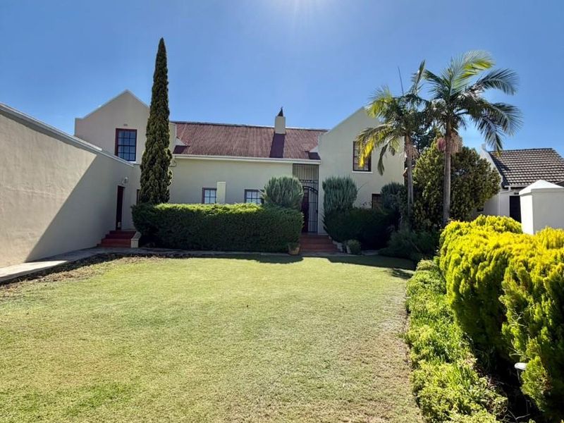 Victorian Double Storey Home with Mountain and Vineyard Views - Photo 10