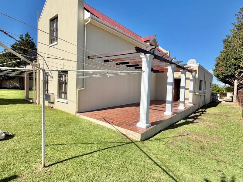 Victorian Double Storey Home with Mountain and Vineyard Views - Photo 6