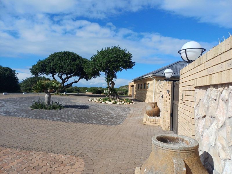 House For Sale in Stilbaai Wes, Stilbaai - Photo 5