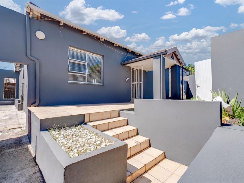 4 Bedroom Investment Opportunity in Westdene - Photo 2