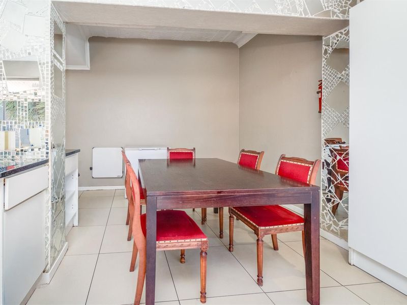 4 Bedroom Investment Opportunity in Westdene - Photo 9