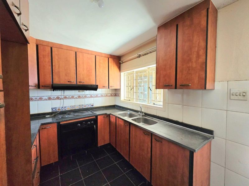 Duplex For Sale in Newlands West, Durban, KwaZulu Natal - Photo 6