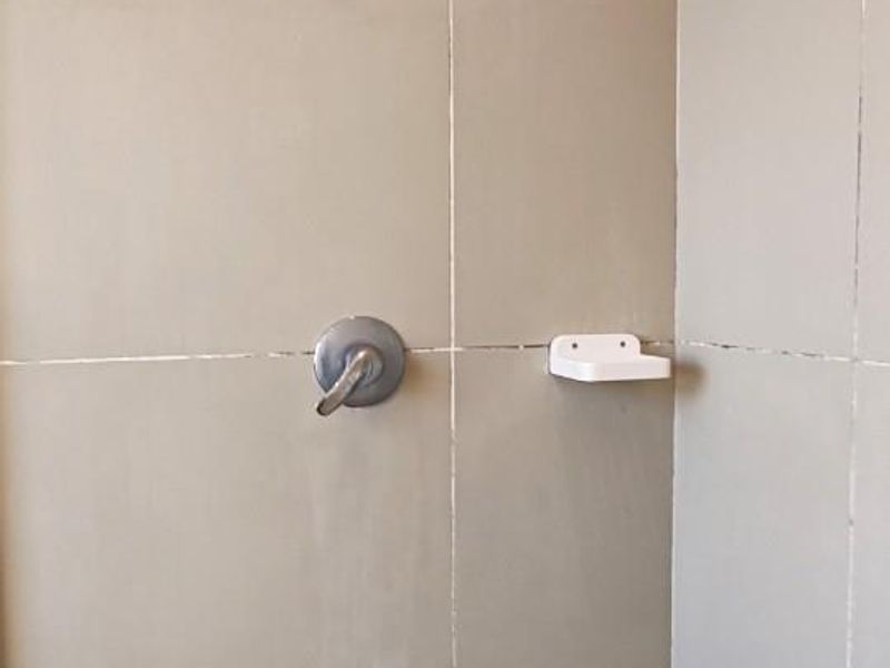 Spectacular First Floor 1-Bedroom Apartment in Bergvliet Vistas - Photo 7