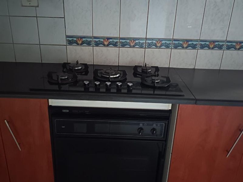 House For Sale in Thistle Grove, Kinross, Secunda - Photo 8