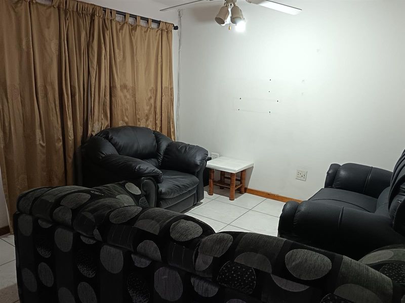 House For Sale in Thistle Grove, Kinross, Secunda - Photo 5