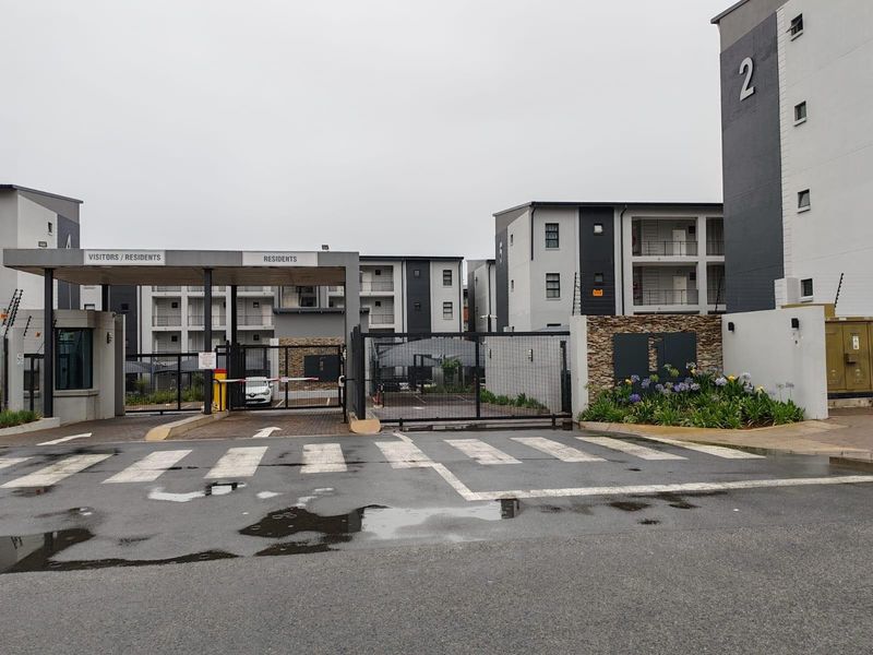 Attention Investors , First-Time Buyers - Prime 2 Bedroom Apartment in Grand Central, Midrand - Photo 1