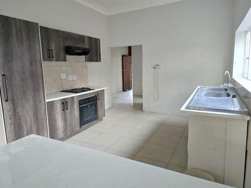 Benoni Central - Photo 2