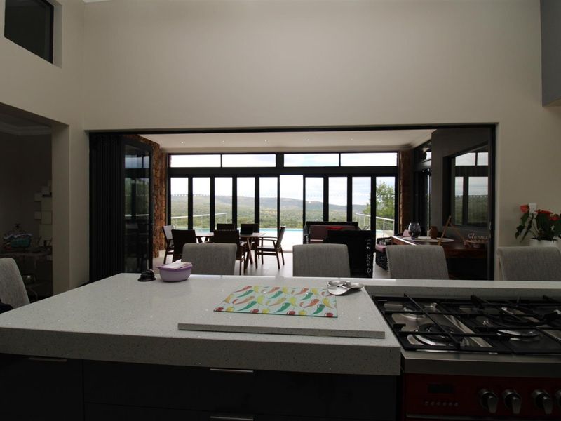 Zwartkloof - Luxurious three bedroom home with spectacular views - Photo 10