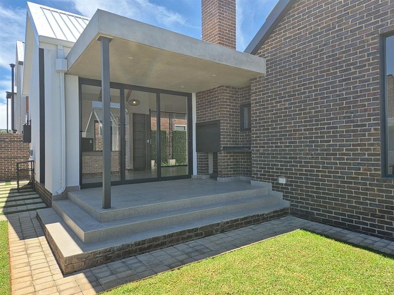 The Peak of Modern Living: An Exclusive, Eco-Intelligent Sanctuary for sale - Helderzicht Eco Estate - Photo 8