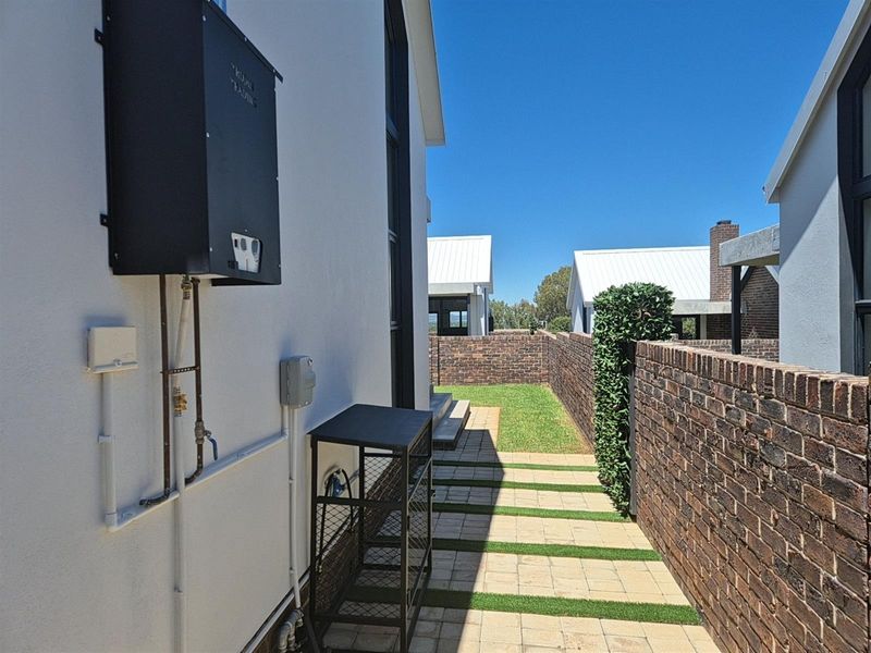 The Peak of Modern Living: An Exclusive, Eco-Intelligent Sanctuary for sale - Helderzicht Eco Estate - Photo 6