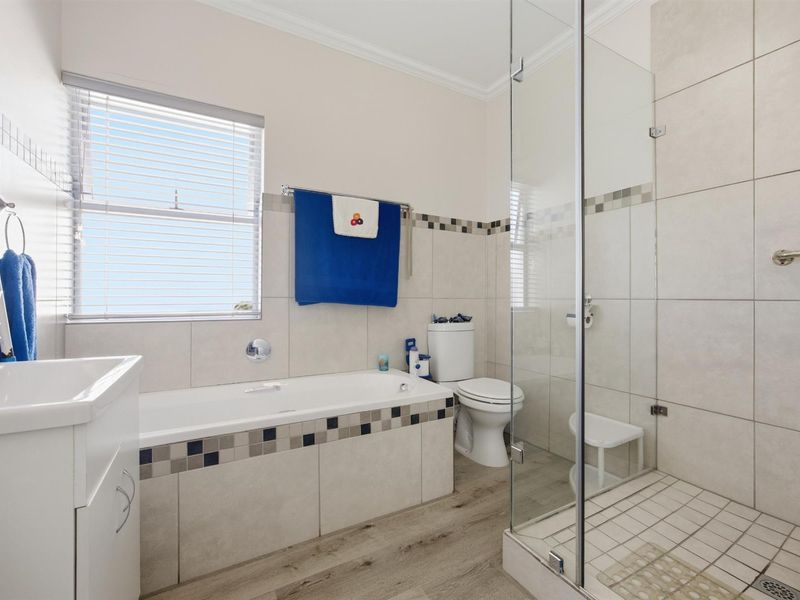 Lockup and Go property in a sought-after estate. - Photo 8