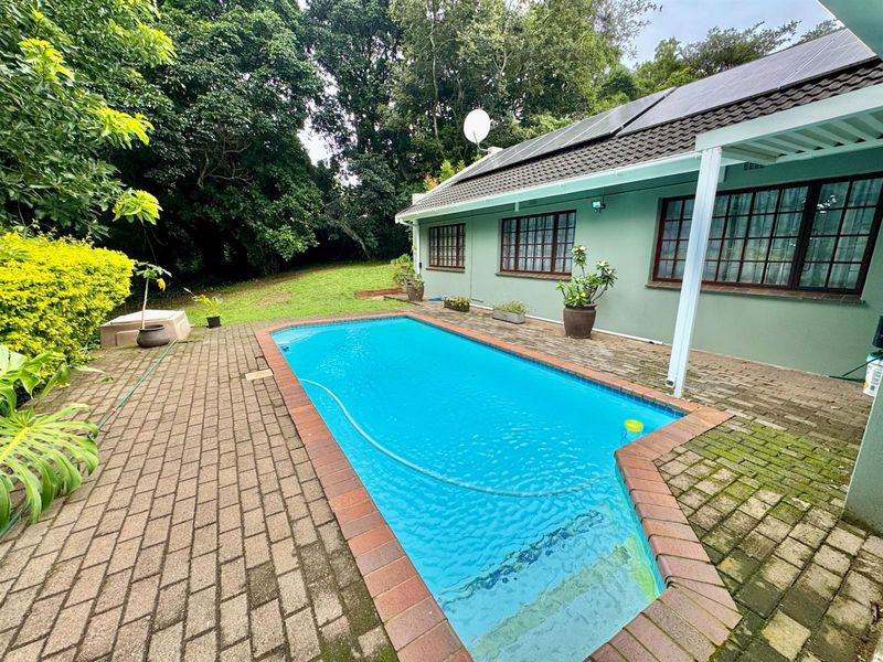 Exceptional Income-Generating Property with Modern Finishes - Photo 3