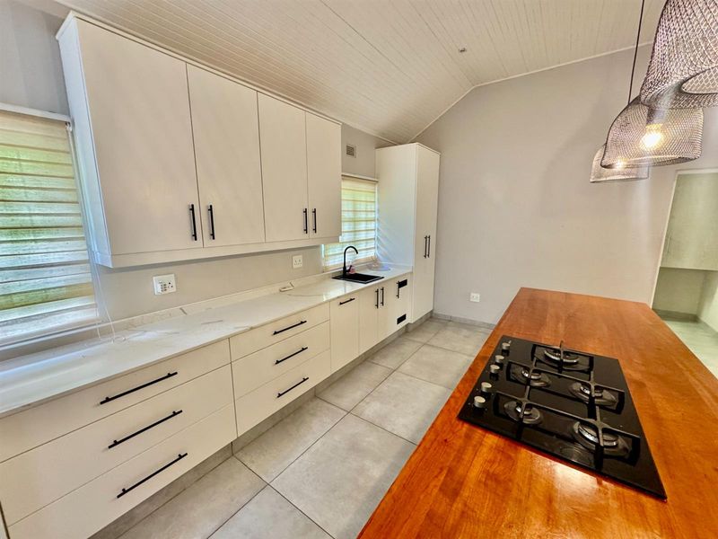 Exceptional Income-Generating Property with Modern Finishes - Photo 6