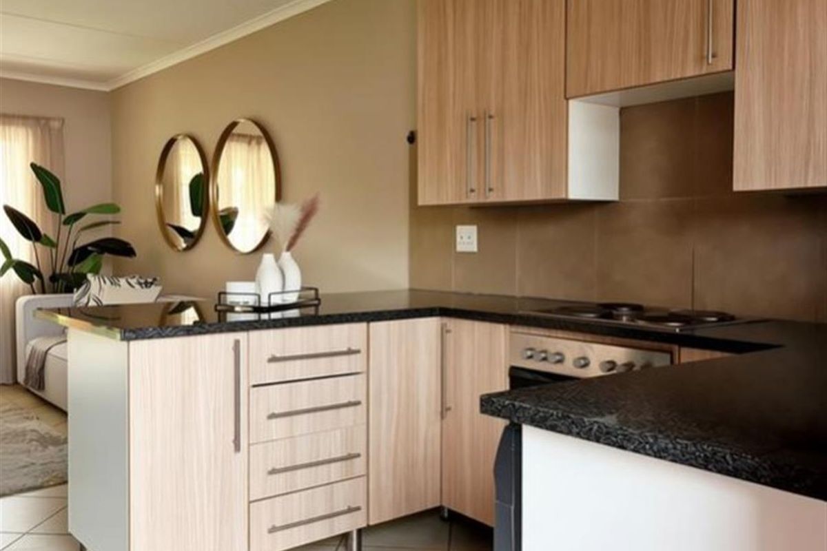 A Secured 2 Bedroom Apartment For Sale In Noordwyk! - Photo 3