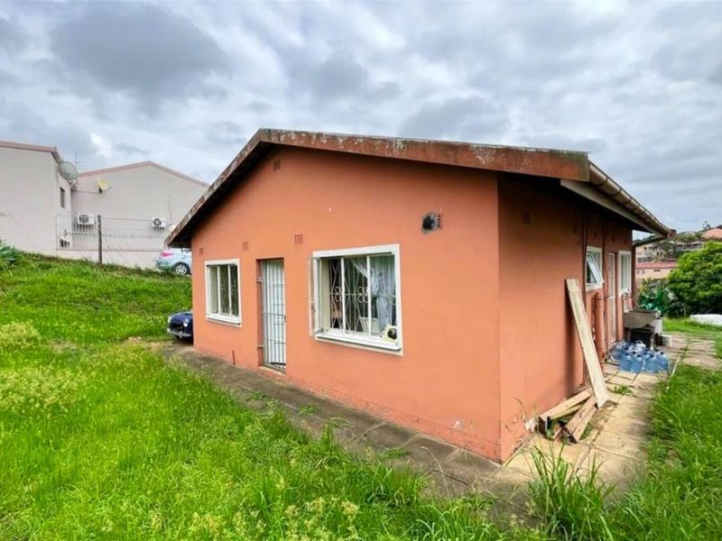 2 Bedroom freestanding House for Sale in Sunford, Phoenix, KwaZulu Natal - Photo 2