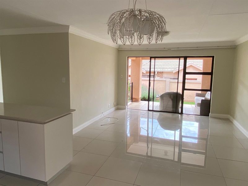 3 Bedroom House for Sale in a Secured Estate - Photo 10