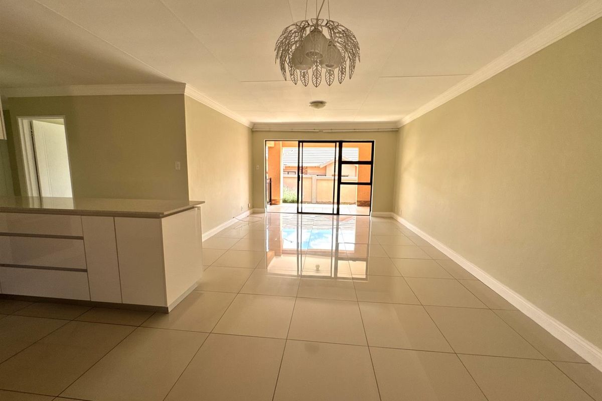 3 Bedroom House for Sale in a Secured Estate - Photo 4