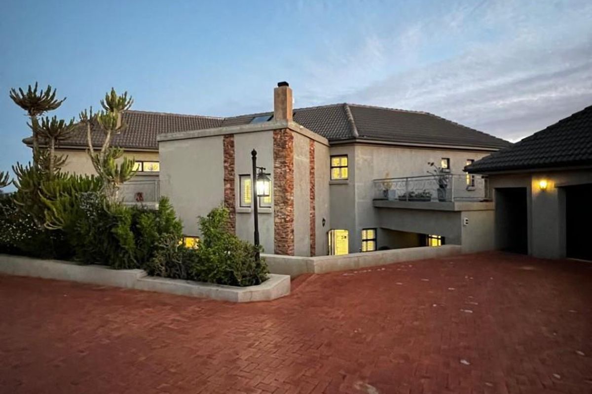 House For Sale in Kabeljauws, Jeffreys Bay - Photo 3