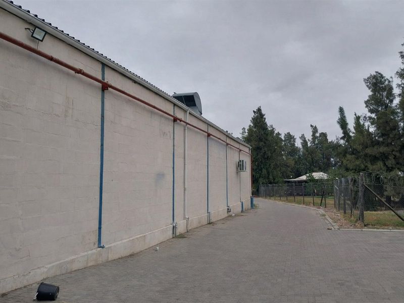 Specialised Industrial Facility with 300kVA Power and Temperature Control - Photo 6