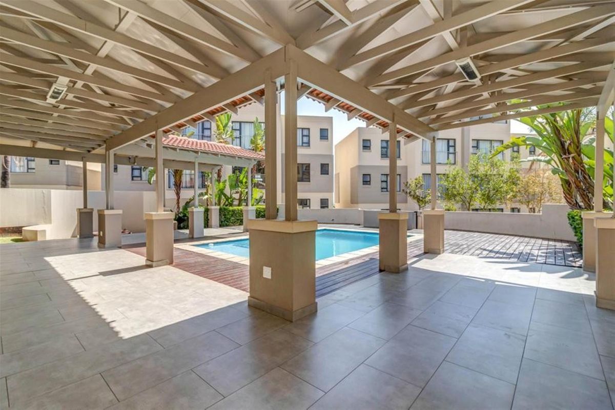 2Bed 2Bath Modern Apartment - Photo 2