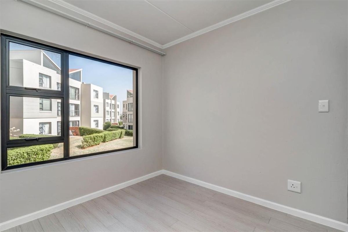 2Bed 2Bath Modern Apartment - Photo 5