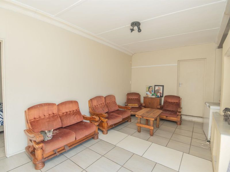 Great Starter Home or Investment - No levies  | Listed by Tanya Ruppersburg, eXp Realty - Photo 8