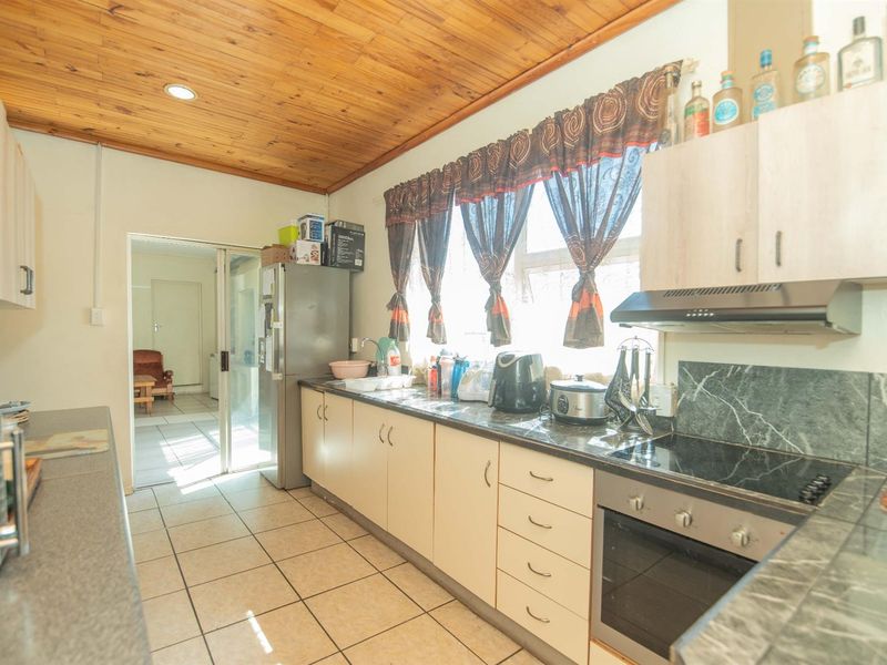 Great Starter Home or Investment - No levies  | Listed by Tanya Ruppersburg, eXp Realty - Photo 7