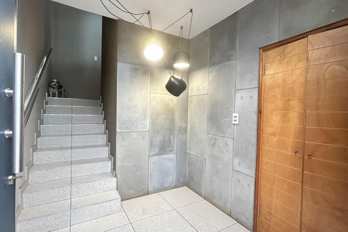 ULTRA-LUXURY TRIPLE-STOREY MASTERPIECE | WATERKLOOF RIDGE - Photo 2