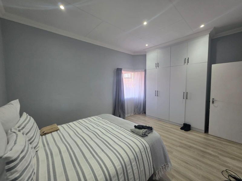Modern 2-Bedroom Flat for Sale - Selection Park, Springs - Photo 4